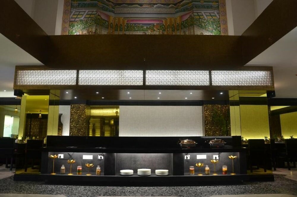 Фото Vesta Maurya Palace