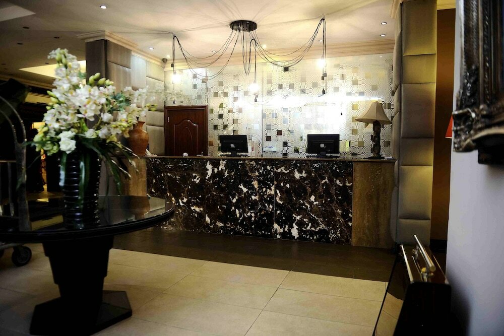 Фото The Blowfish Hotel