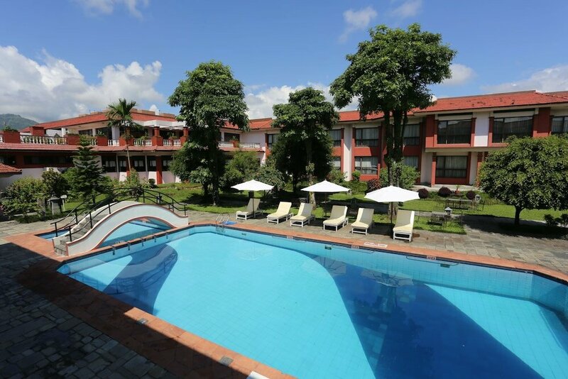 Гостиница Pokhara Grande в Покхаре