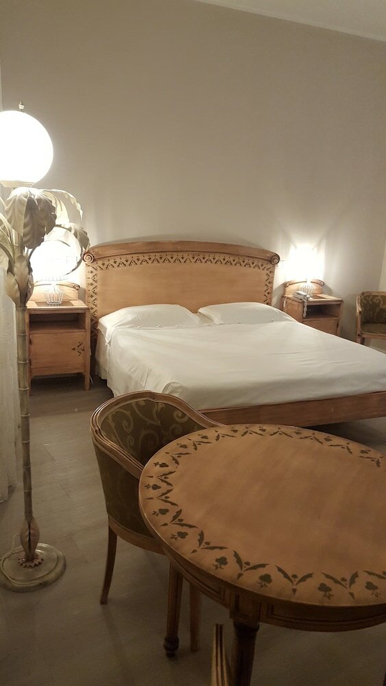 Фото Albergo Ristorante La Rosetta