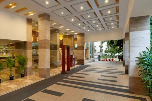 Внешний вид отеля The Residency в Ченнаях, фото 4