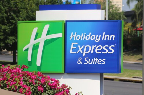 Гостиница Holiday Inn Express & Suites Monterrey Valle, an Ihg Hotel  