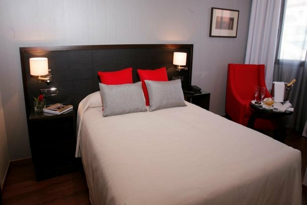 Фото Suites Center Barcelona