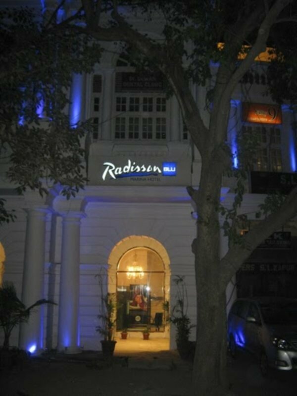 Фото Radisson Blu Marina Hotel, Delhi Connaught Place