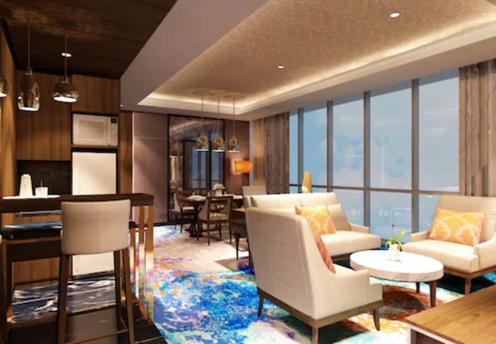 Фото Aston Pasteur Hotel