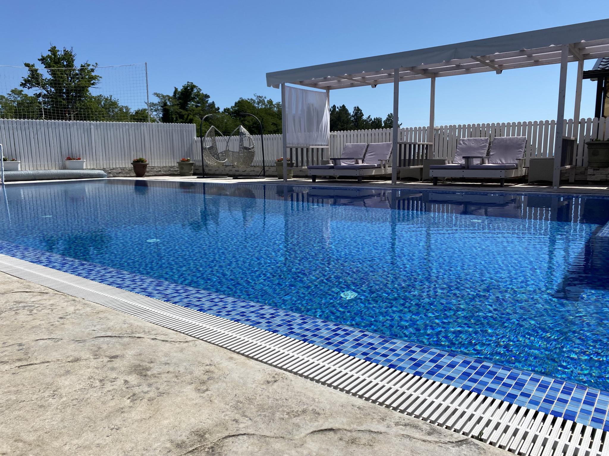 Фото Кромвель Вайт