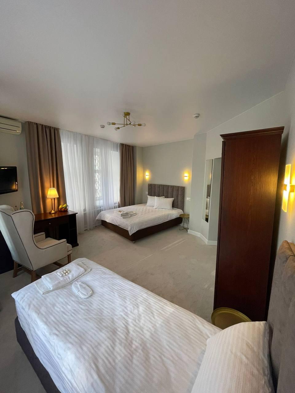 Фото Городской отель Гости