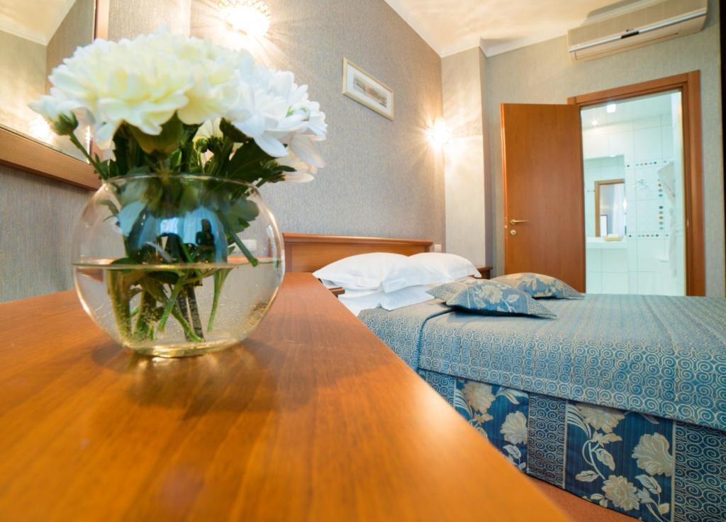 Фото Империя