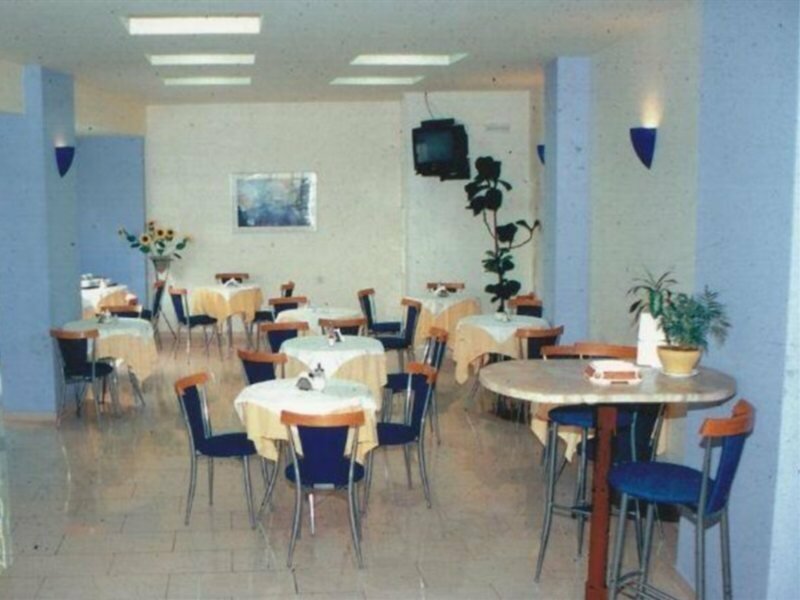 Фото International Hotel