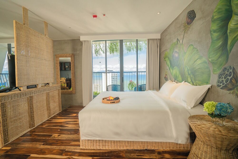 Фото The Signature Hotel Nha Trang