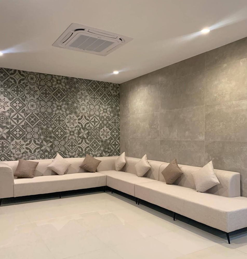 Фото Vongkhamsene Boutique Hotel