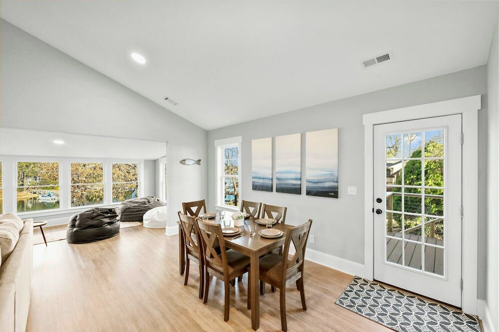 Фото Dock Days by Avantstay Swimming Platform, Dock