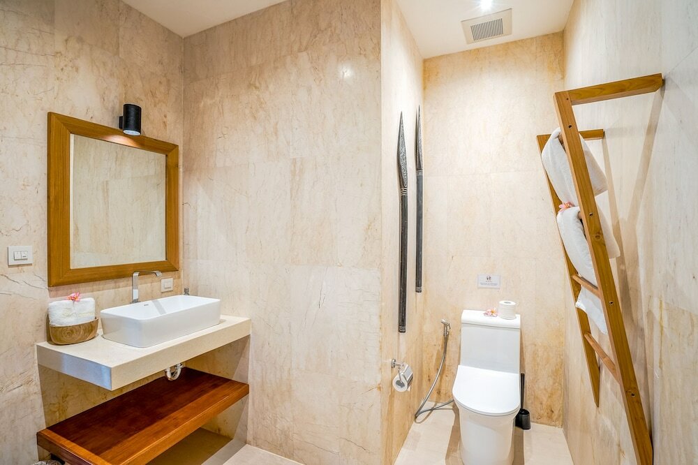 Фото Frangipani Villa Kuning At Berawa