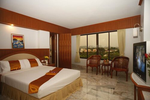 Гостиница Boonsiam Hotel в Краби