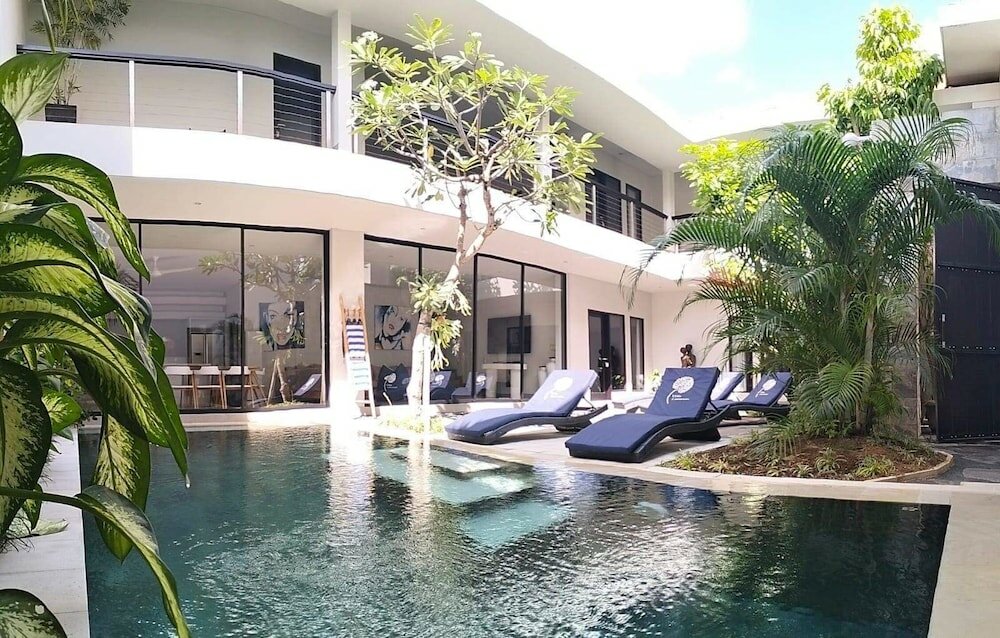Фото Impiana Private Villas Seminyak
