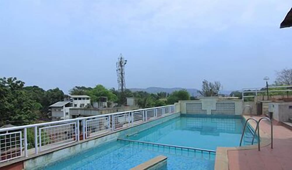 Фото Hotel The Metropole