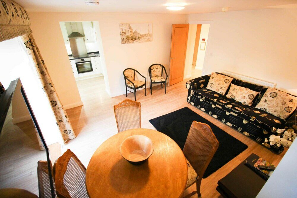 Фото Blorenge House