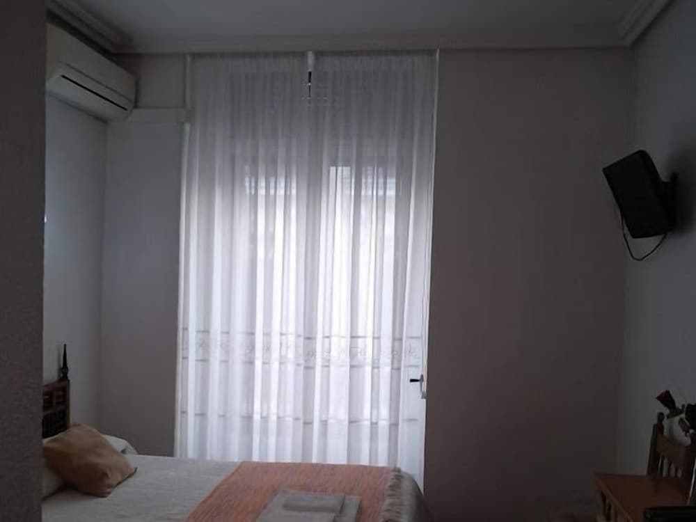 Фото Hostal Esmeralda