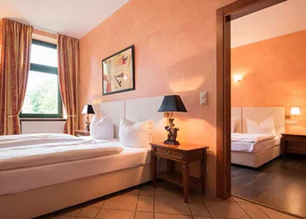 Фото Hotel am Luisenplatz