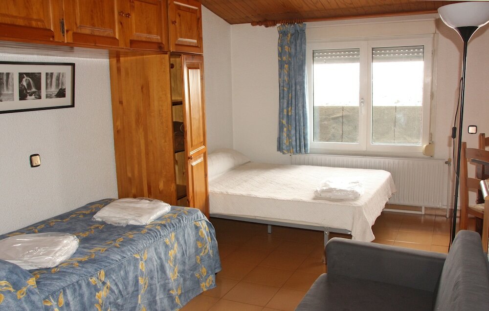 Фото Estudios Cims Pas 3000