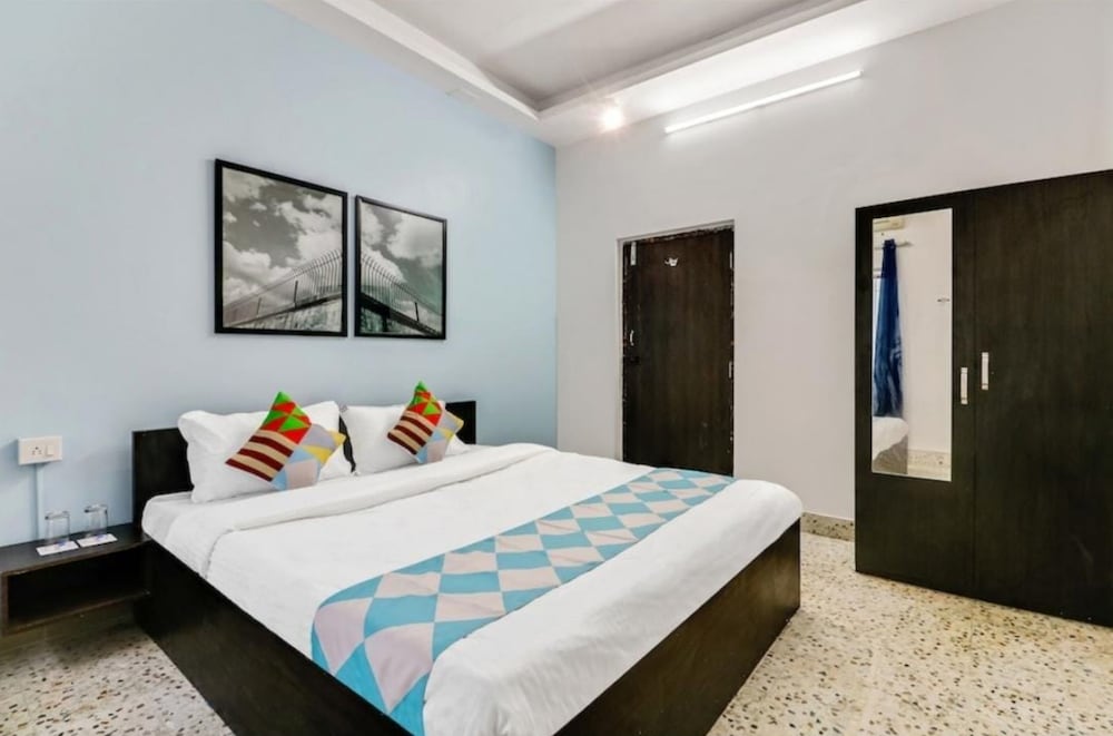 Фото Goroomgo Panja Guest House Kolkata