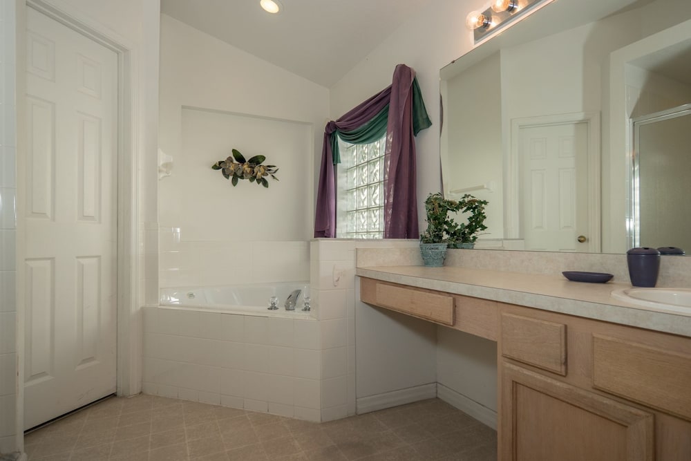 Фото Lkb4705aw 4 Bedroom Villa in Lake Berkley