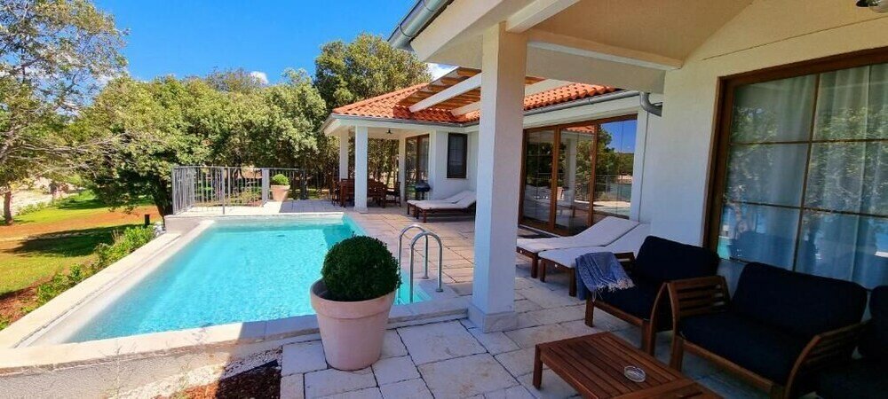 Фото Luxury Beach Villas Porto Bus