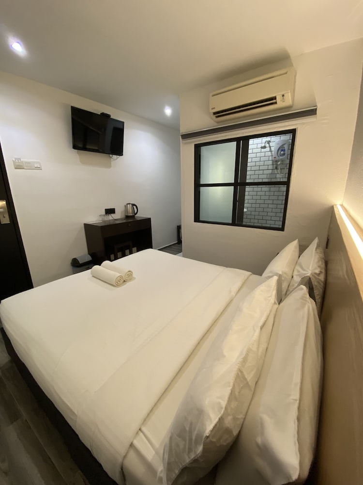 Фото Georgetown Inn by Sky Hive