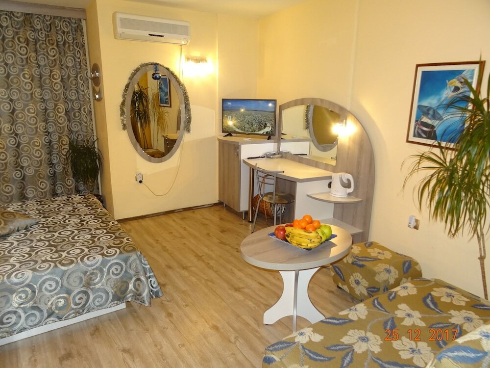 Фото Hotel Color Varna