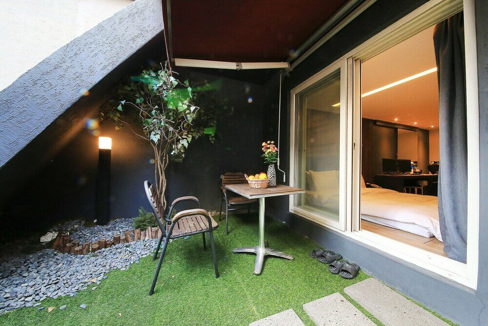 Фото Uiwang Hotel Bobos