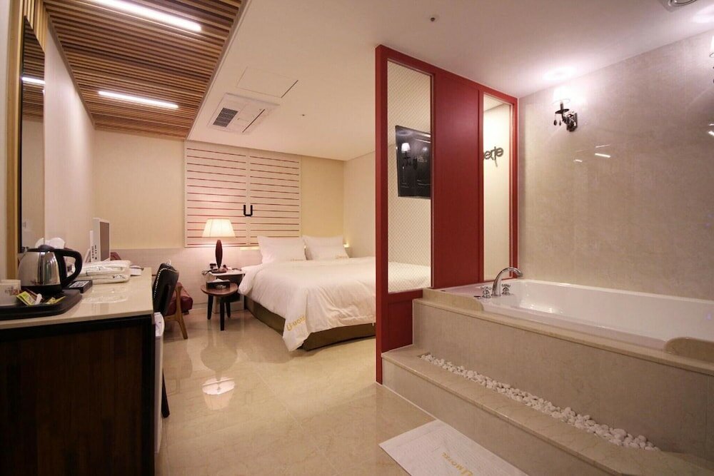 Фото Changwon Sangnam-dong U