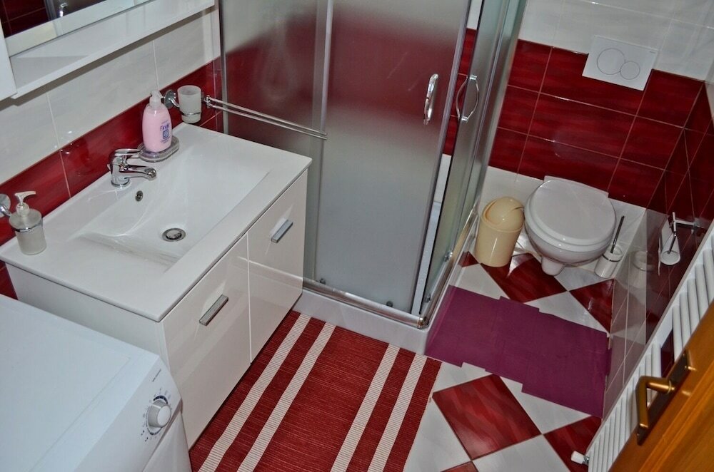 Фото Mary - With Pool - H