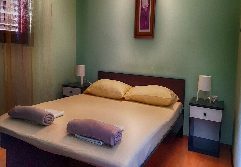 Фото Mare - 50 m From Beach - H