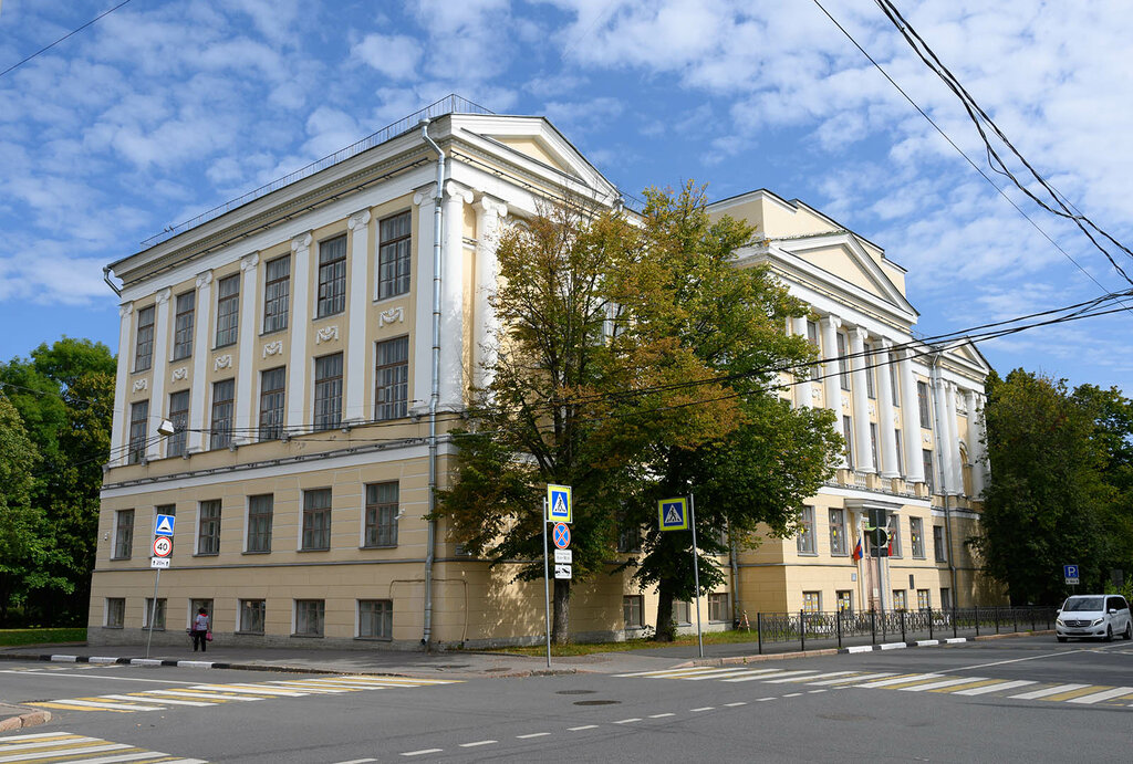 نوادي الأطفال والمراهقين Dvorets detskogo i yunosheskogo tvorchestva ، ، صورة