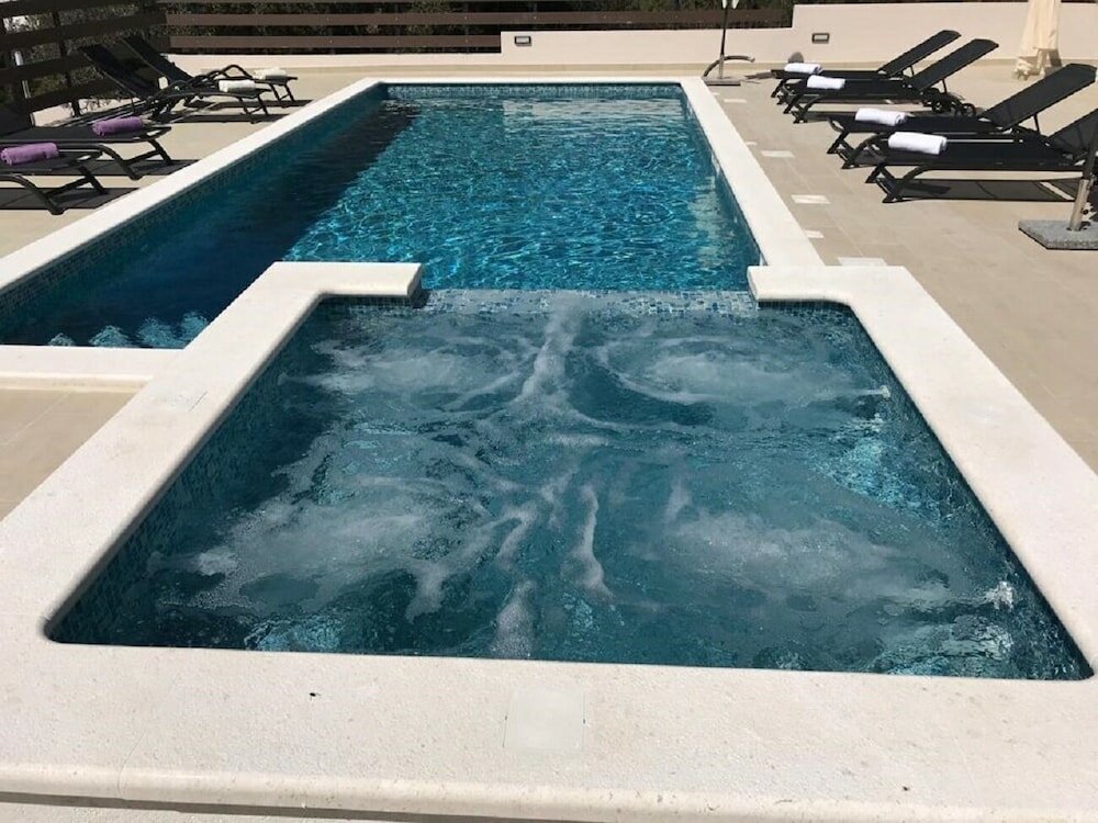 Фото Miroslava - With Pool - A3