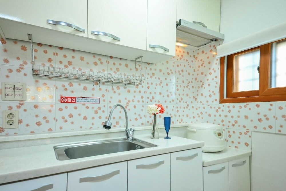 Фото Ganghwa Punggyung Gryujineon zip Pension