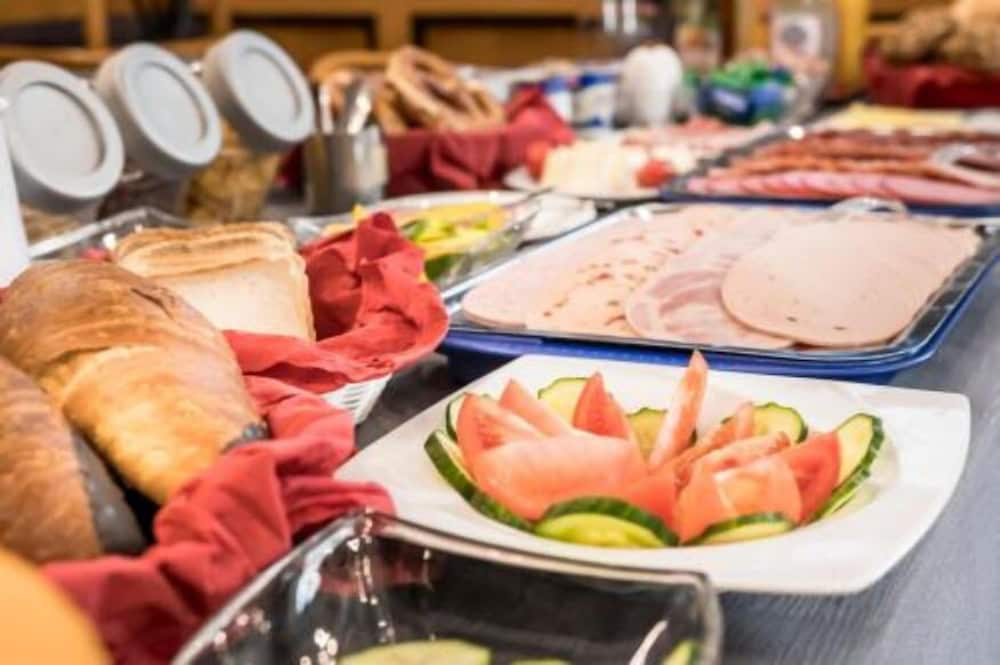 Фото Hotel Gasthof Krone