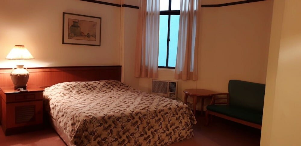 Фото South East Asia Hotel