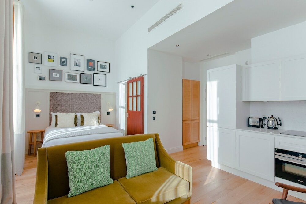 Фото Cheval Old Town Chambers