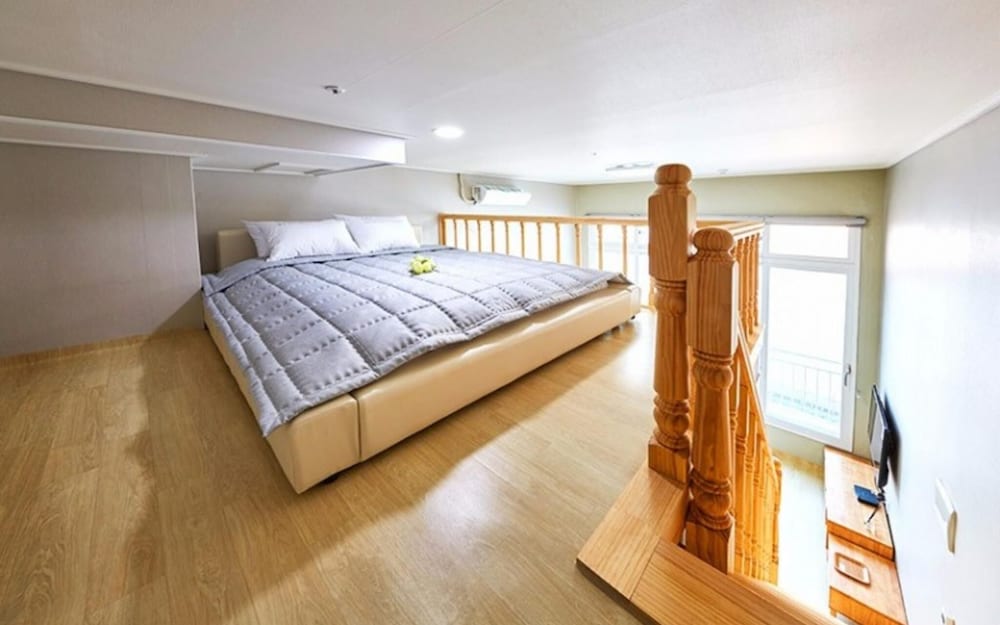 Фото Eulwangri Elim Beach Zone Pension