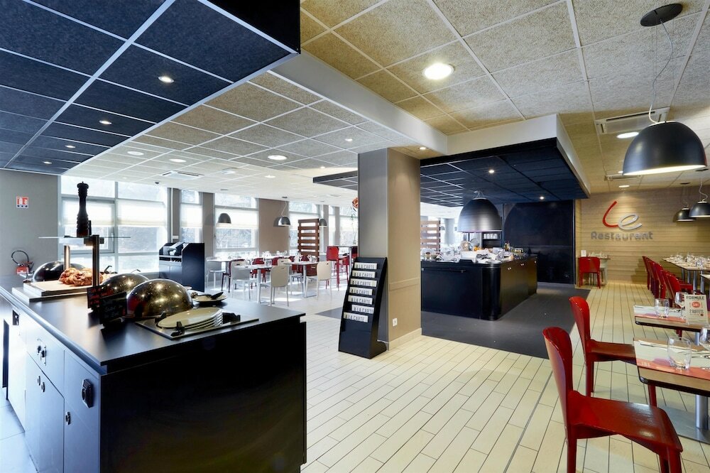 Фото Campanile Lyon Centre - Gare Part Dieu