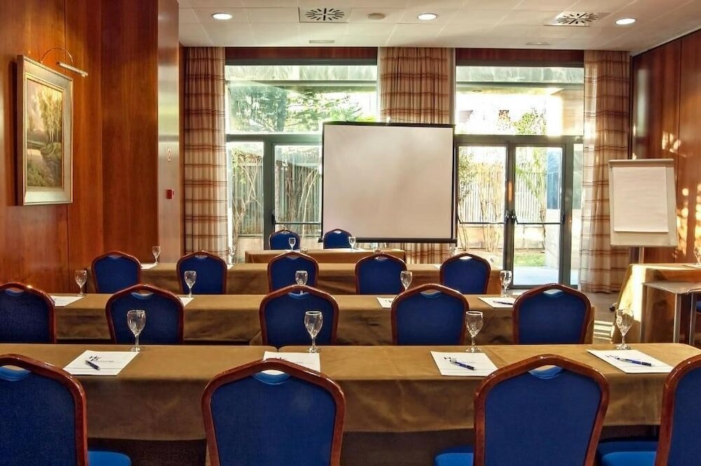 Фото Hotel Las Provincias