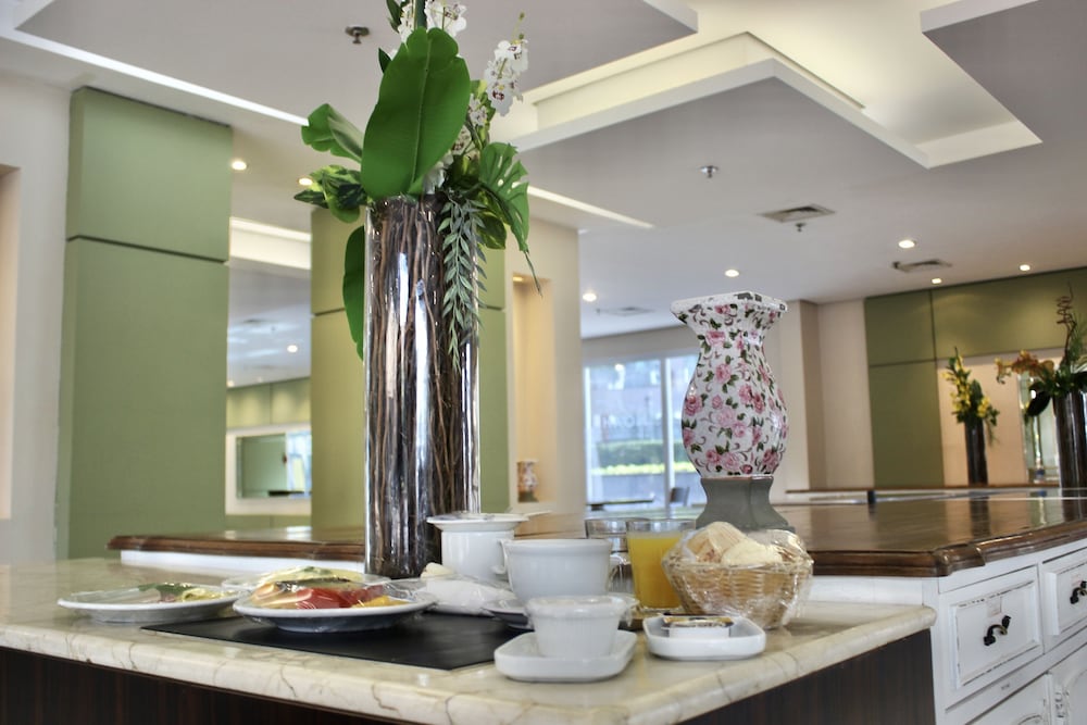 Фото Blue Tree Premium Verbo Divino