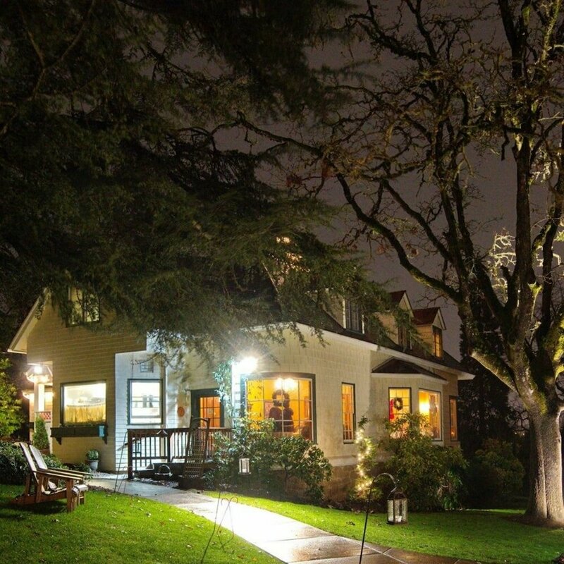 Гостиница Campbell House Inn в Юджине