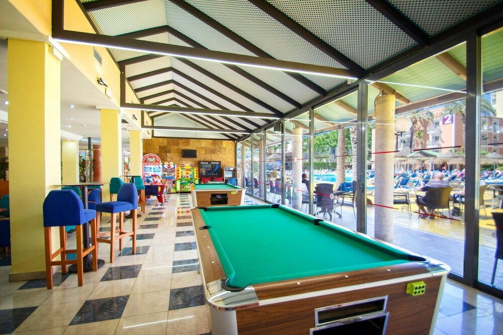 Фото Hotel Servigroup Pueblo Benidorm