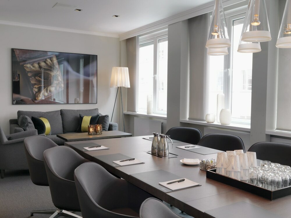 Фото Continental