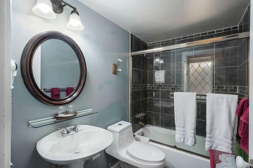 Фото Queen Anne Bed And Breakfast