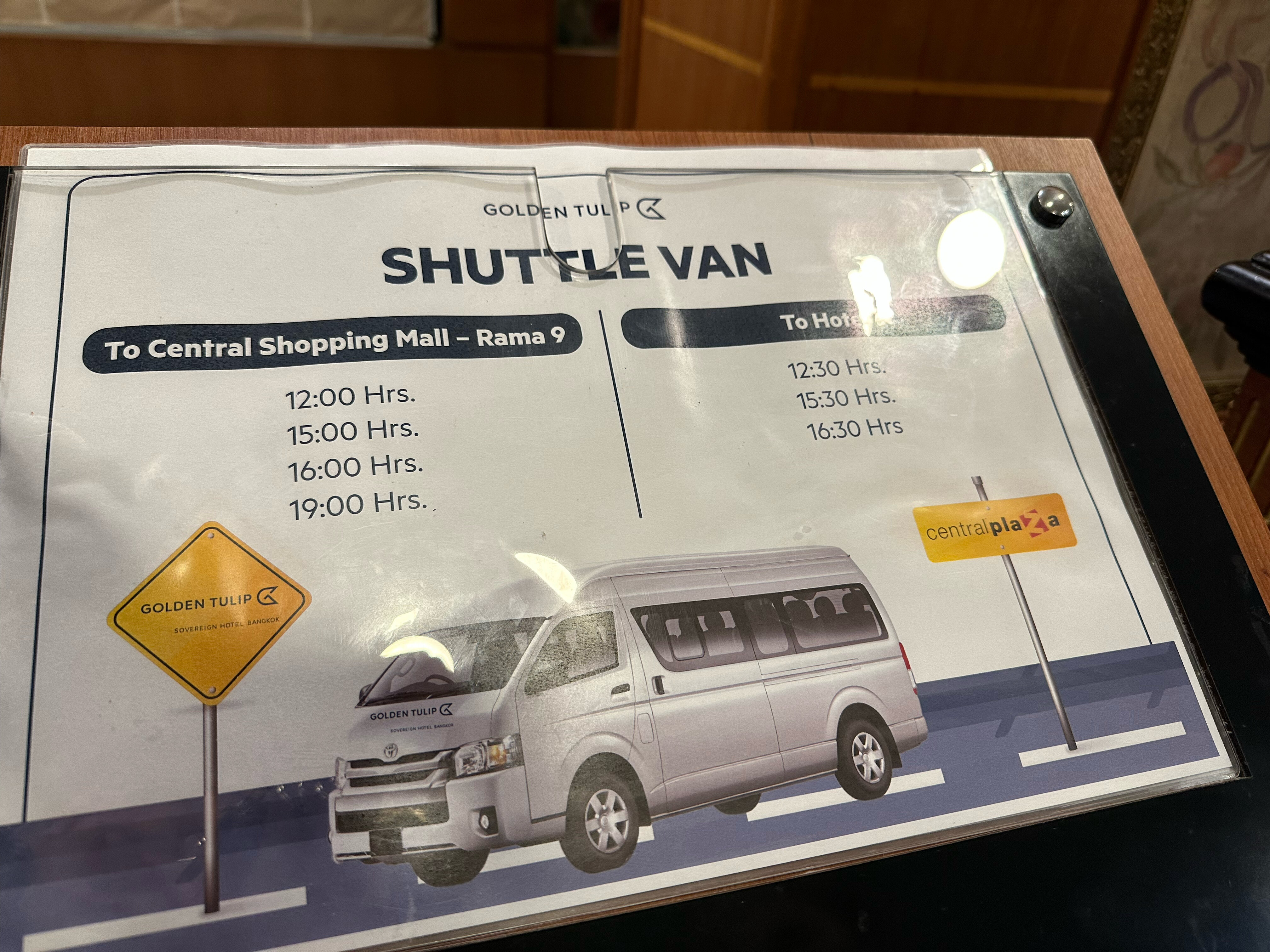 Фото Golden Tulip Sovereign Hotel