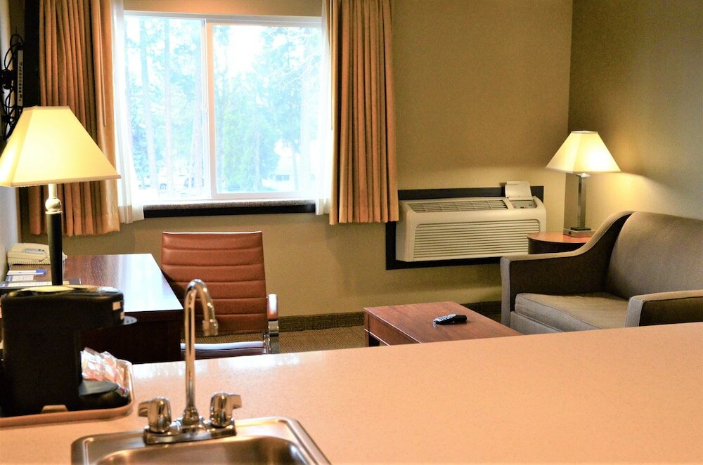 Фото Comfort Inn & Suites Beaverton - Portland West