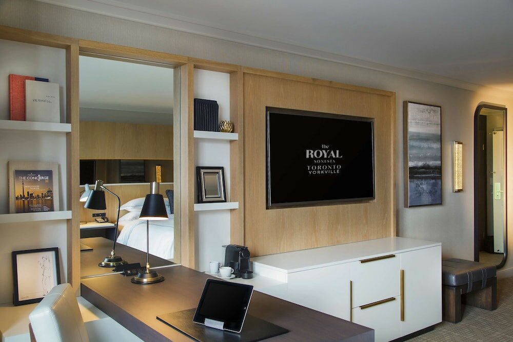 Фото The Yorkville Royal Sonesta